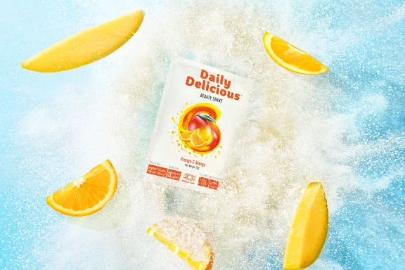 Daily Delicious Beauty Shake cu aromă de portocale și mango